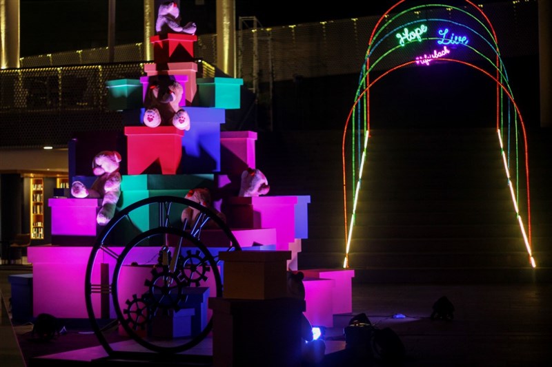 Christmas decoration by Classy Solutions at Zaitunay Bay
